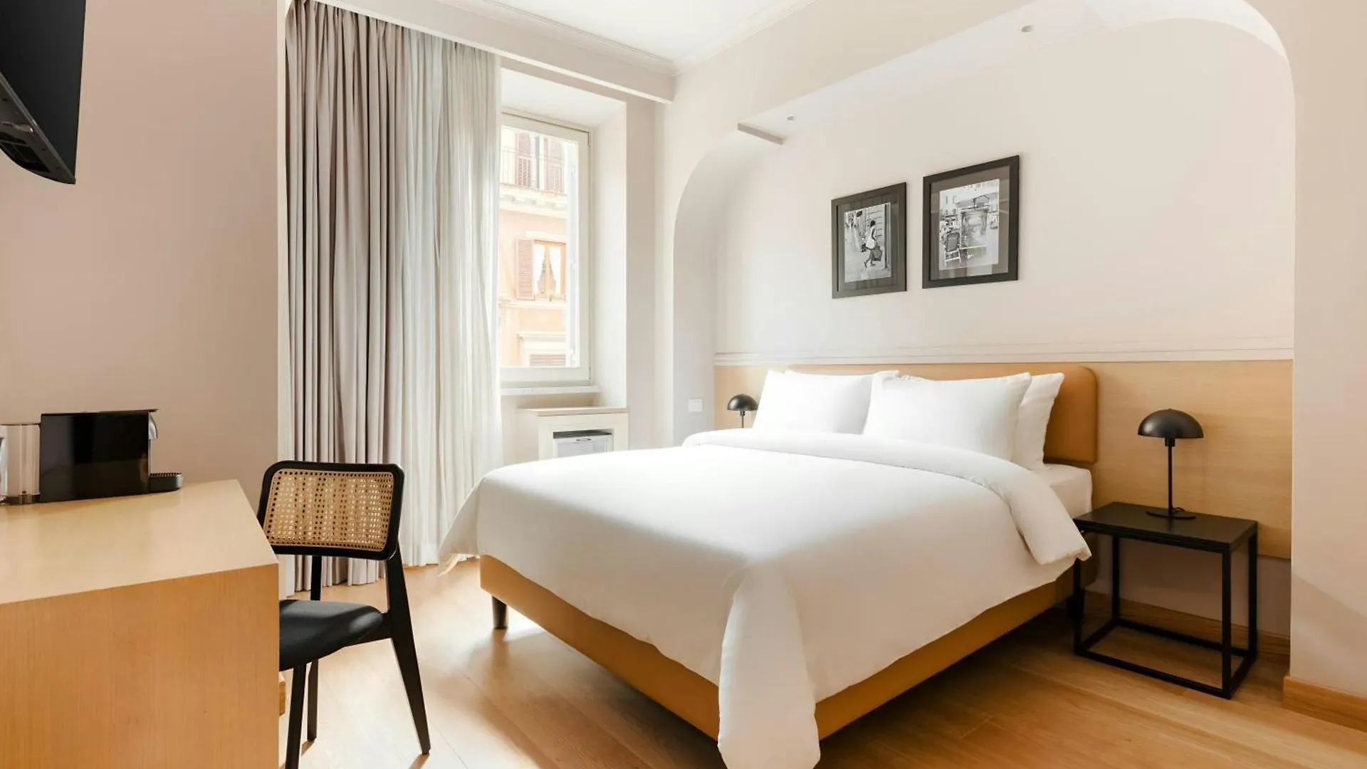 Piazza Di Spagna Hotel, Sonder By Marriott Bonvoy location