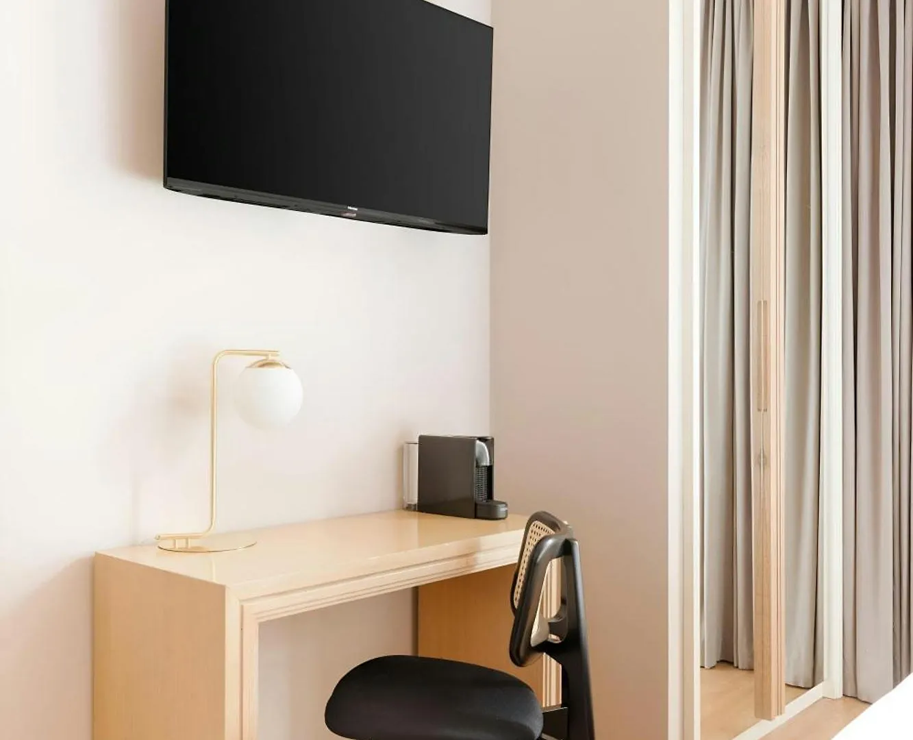Hotel Piazza Di Spagna Hotel, Sonder By Marriott Bonvoy Rome